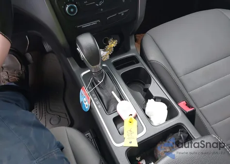 2017 Ford Escape S z USA, uszkodzony, nr VIN 1FMCU0F73HUB68303